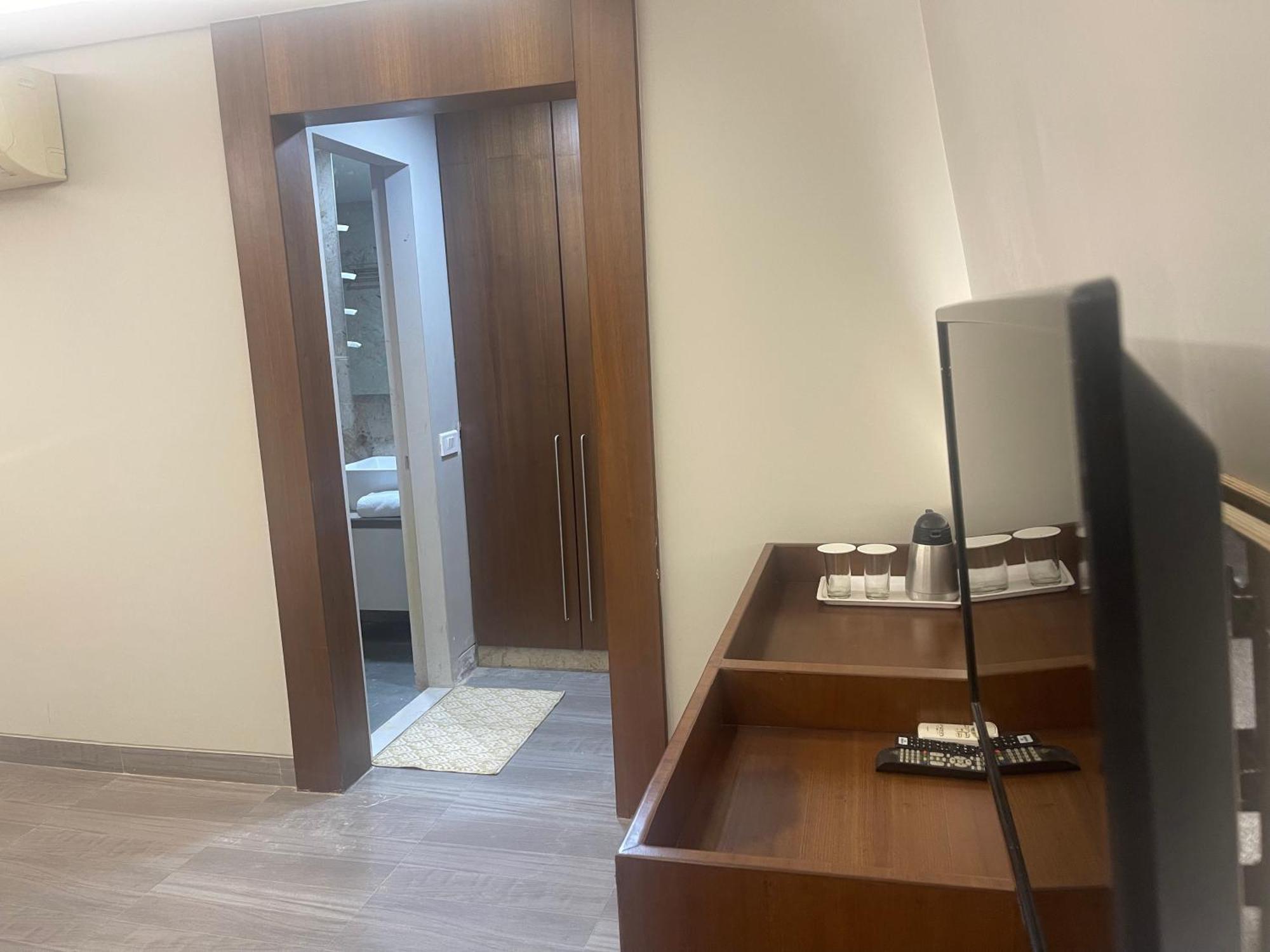 Lch Fitness Otel Indore Dış mekan fotoğraf